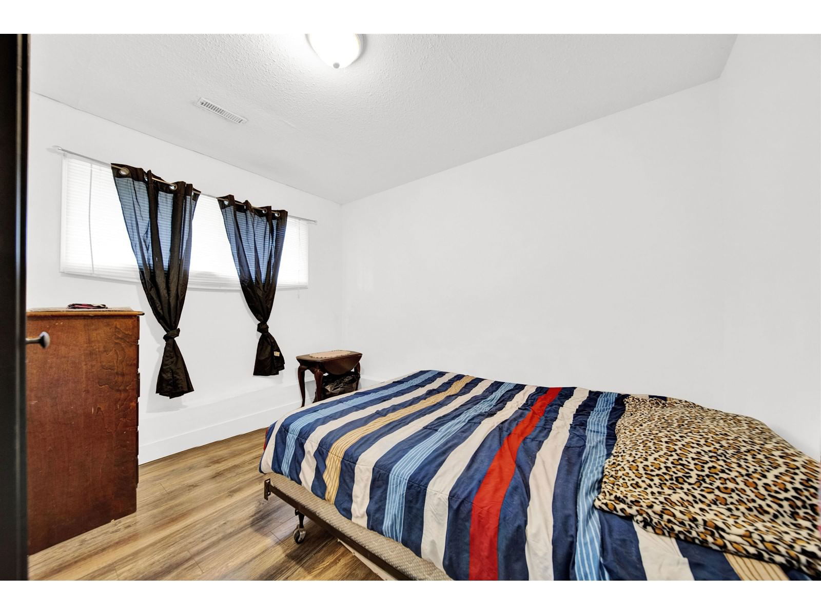 46396 CORA AVENUE Image 24