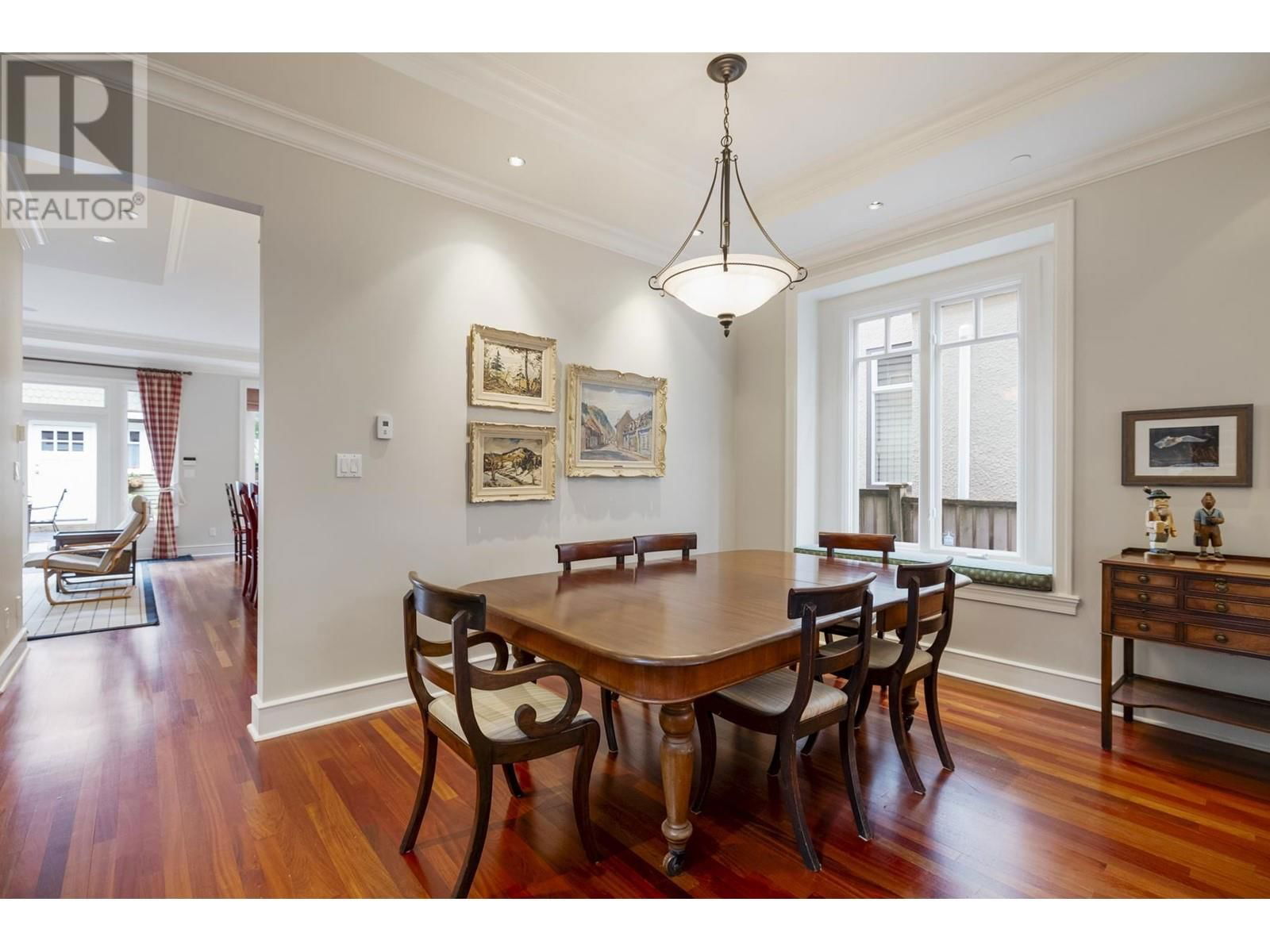 3111 42ND AVENUE Image 13