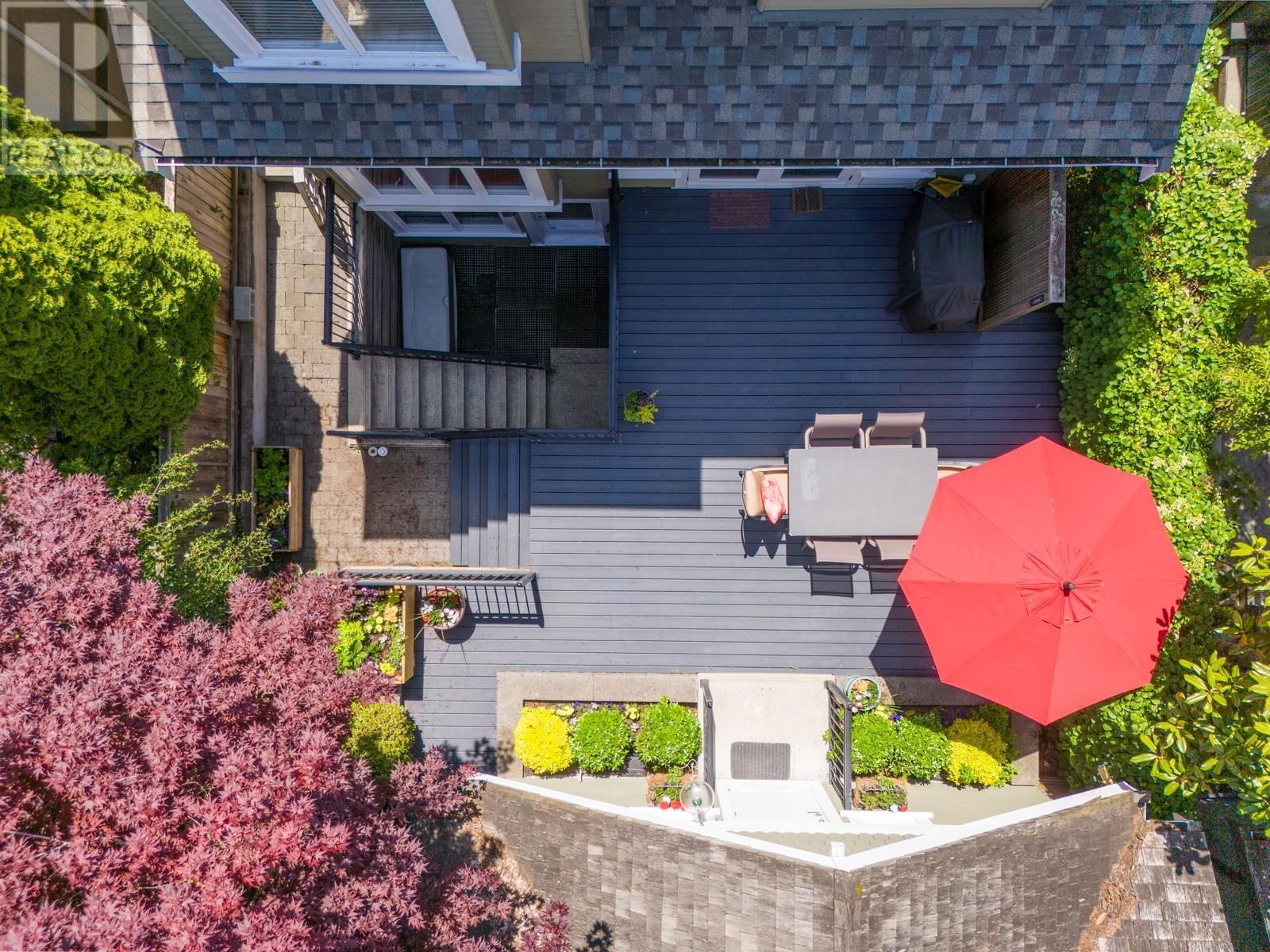 3111 42ND AVENUE Image 38