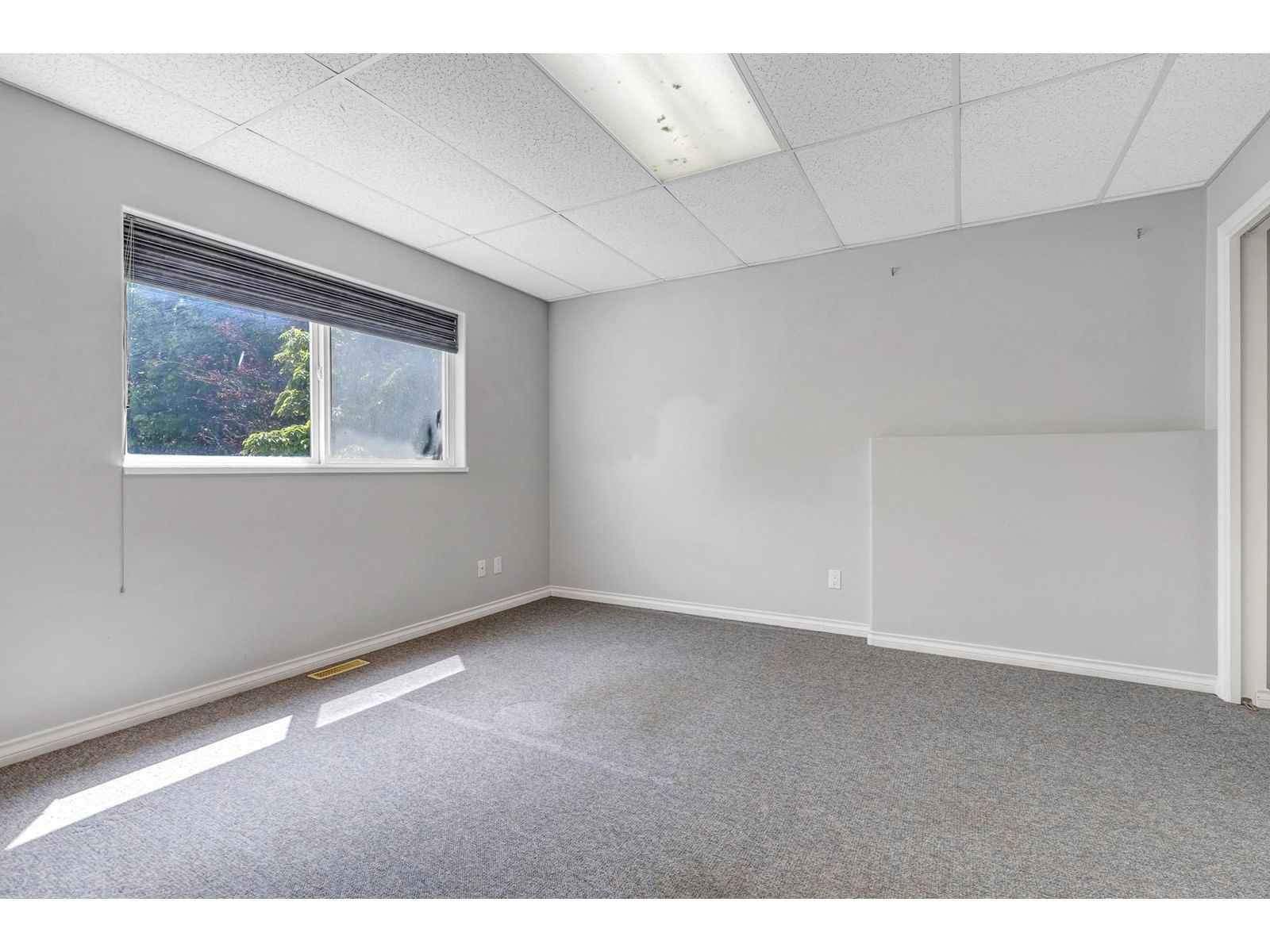 8678 SUNBURST PLACE Image 33
