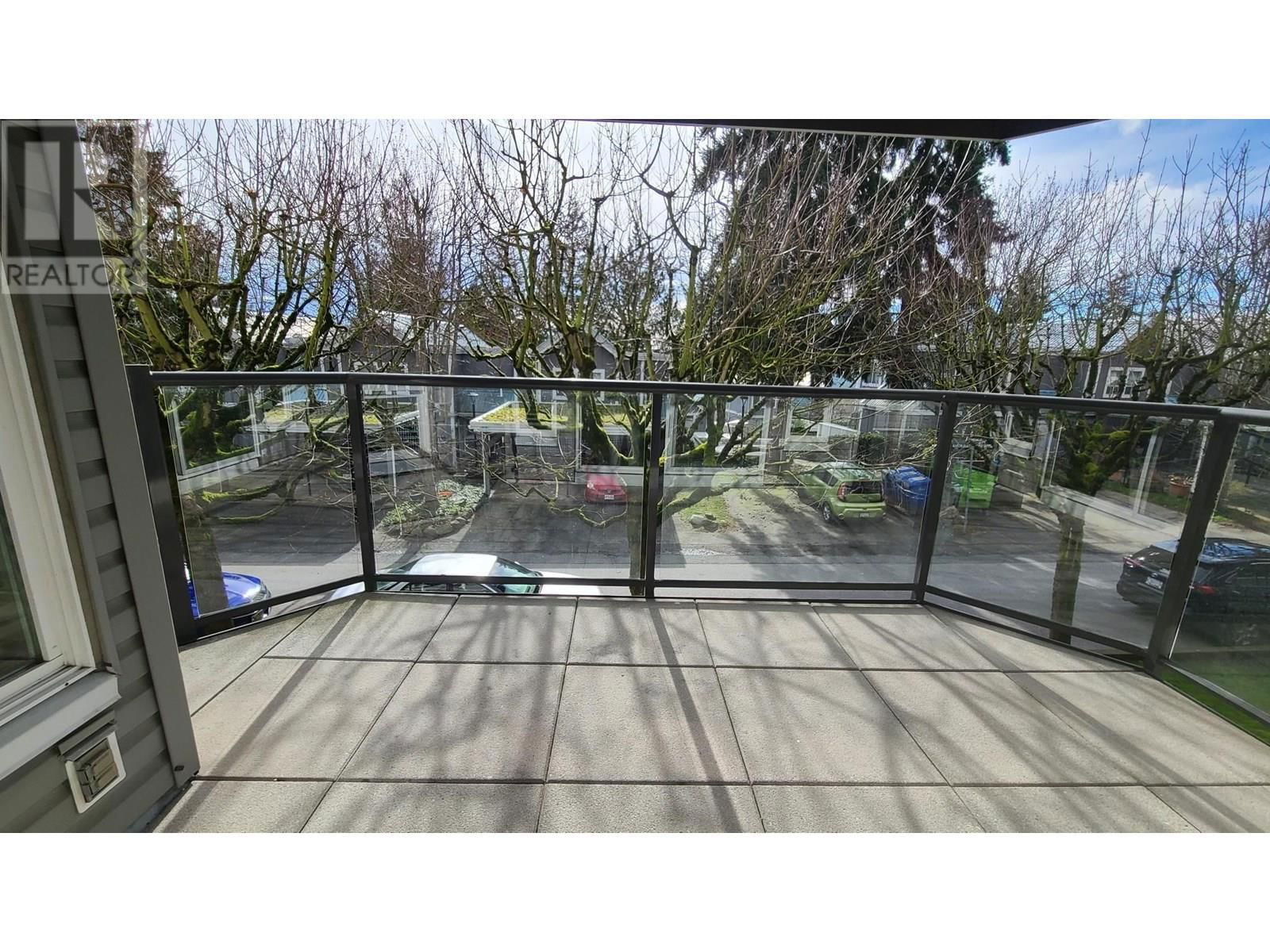 102 - 2250 MARINE DRIVE Image 24