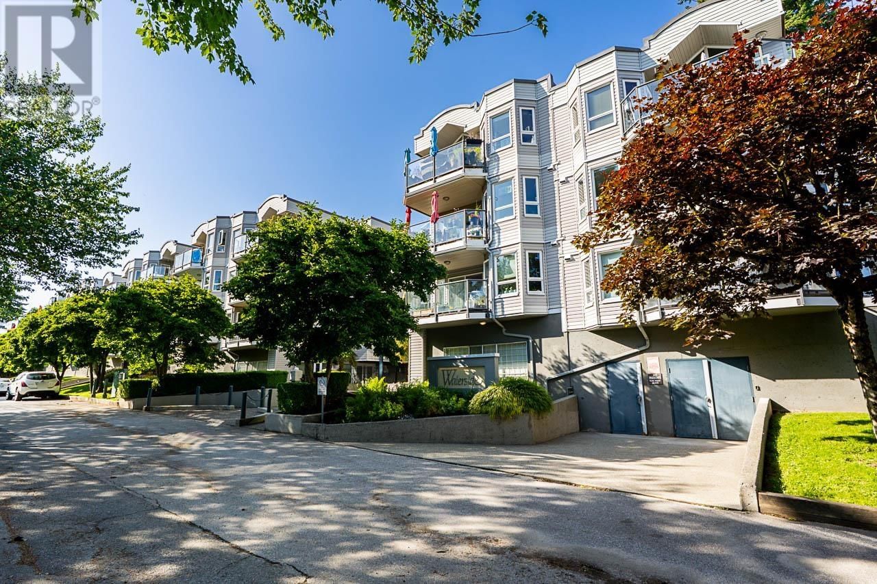 102 - 2250 MARINE DRIVE Image 32