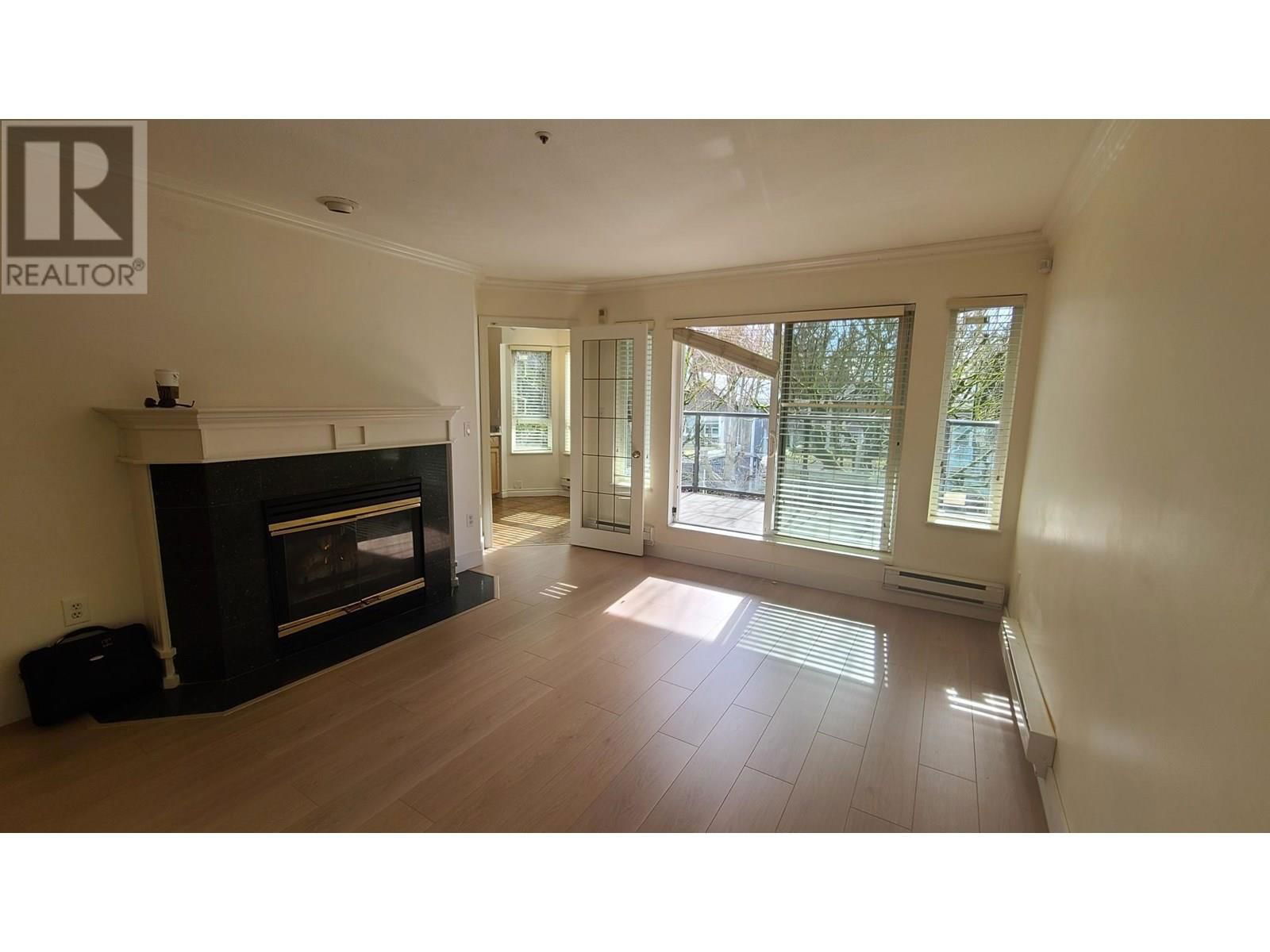 102 - 2250 MARINE DRIVE Image 5
