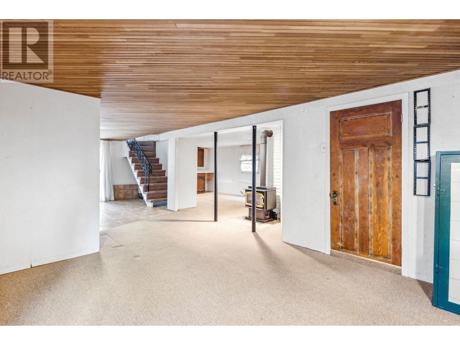 8321 SHAUGHNESSY STREET Image 21