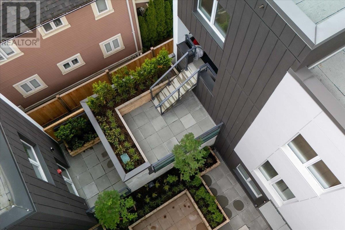 205 - 2075 1ST AVENUE Image 35