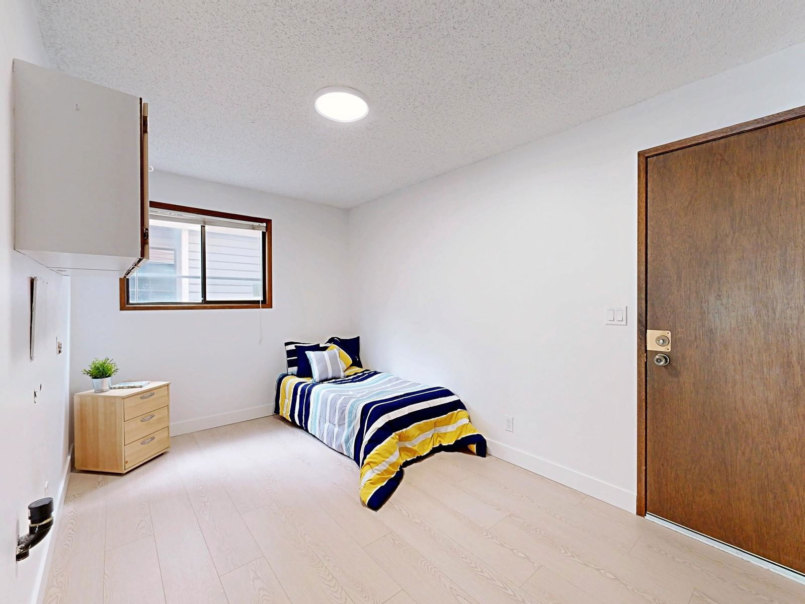 11787 ALDERWOOD Image 24