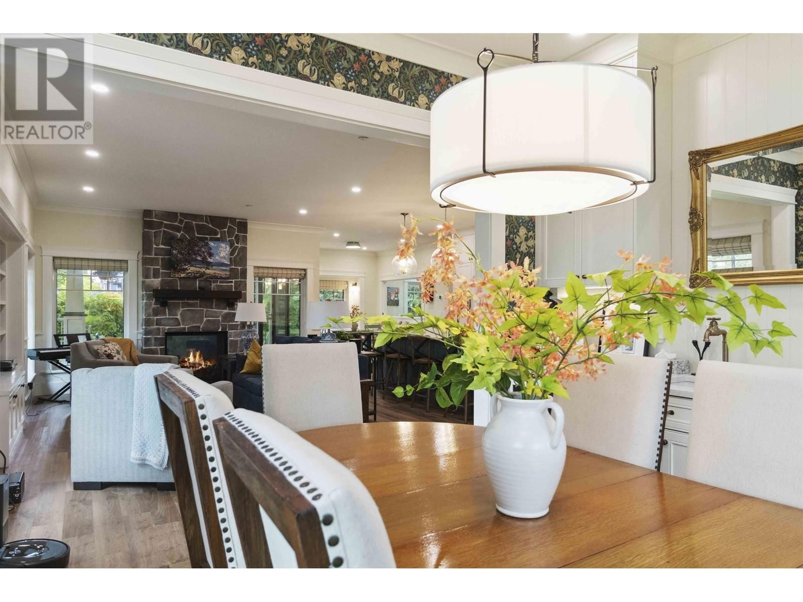 5281 DUNBAR STREET Image 19