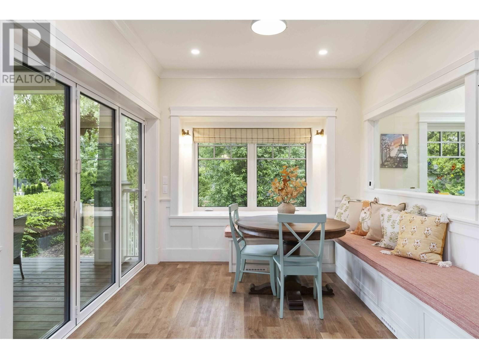 5281 DUNBAR STREET Image 21