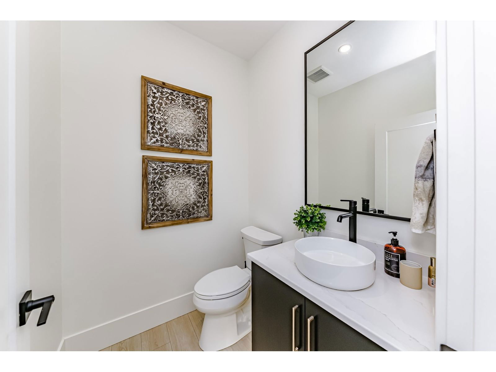 53 - 46211 PROMONTORY ROAD Image 12
