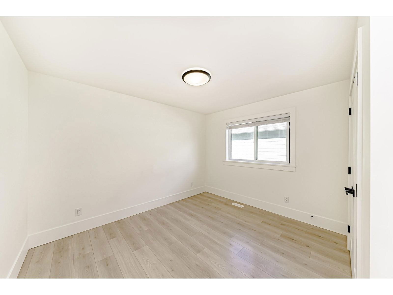 53 - 46211 PROMONTORY ROAD Image 23