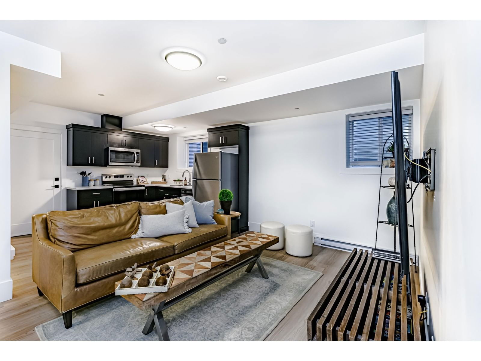 53 - 46211 PROMONTORY ROAD Image 30