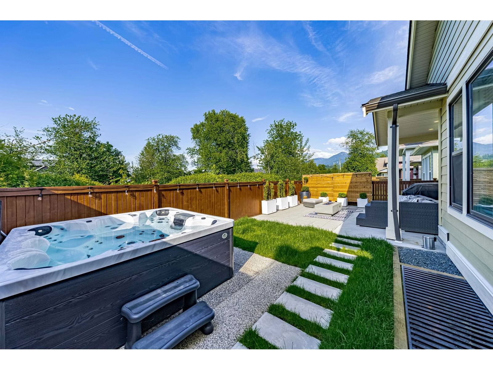 53 - 46211 PROMONTORY ROAD Image 38