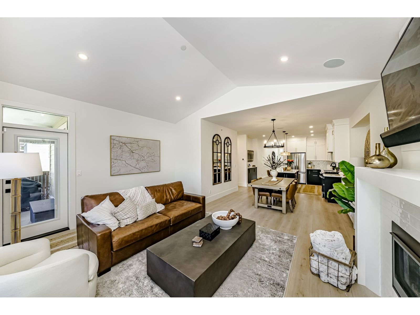 53 - 46211 PROMONTORY ROAD Image 6