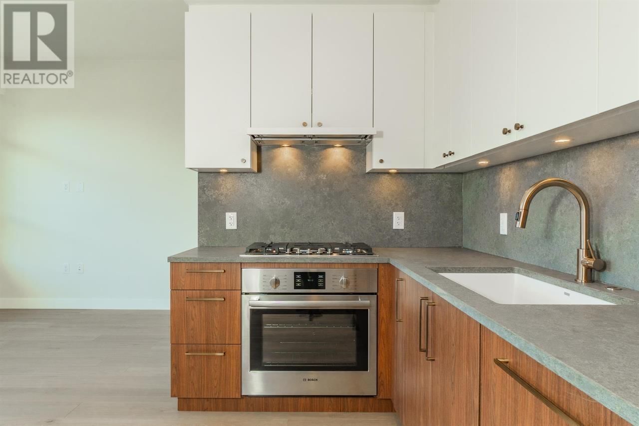 209 - 5007 ASH STREET Image 18