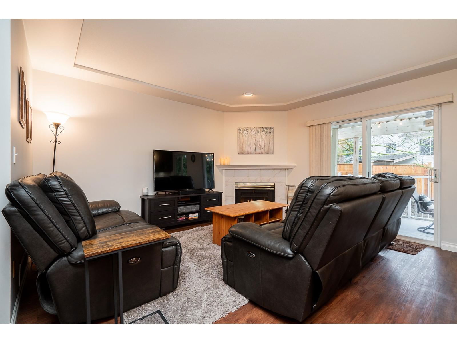 21442 90A Image 12
