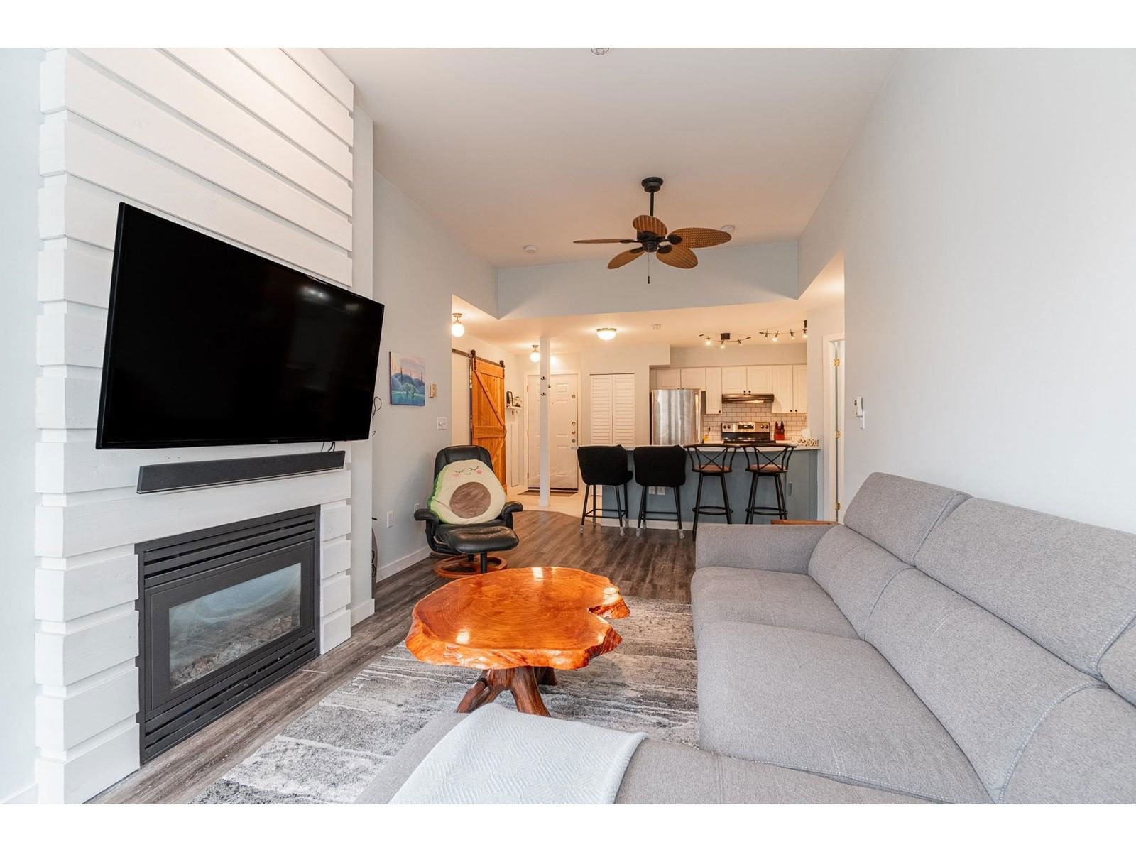 307 - 33599 2 Image 14
