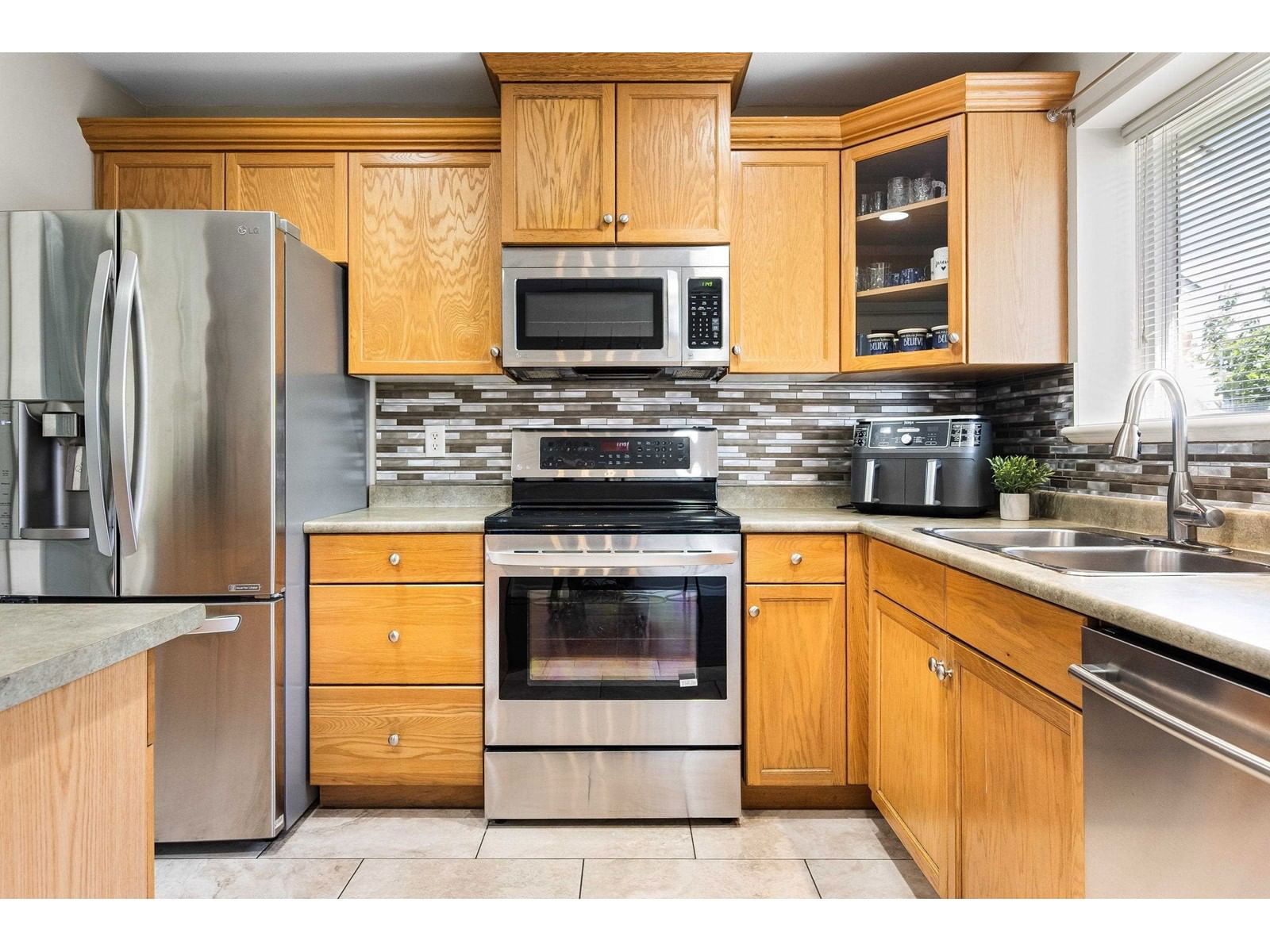 44 - 8881 WALTERS STREET Image 15