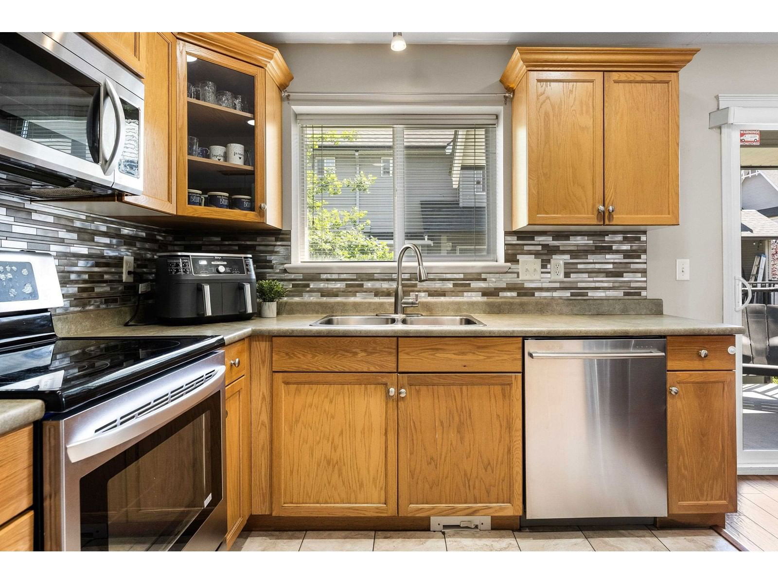 44 - 8881 WALTERS STREET Image 18