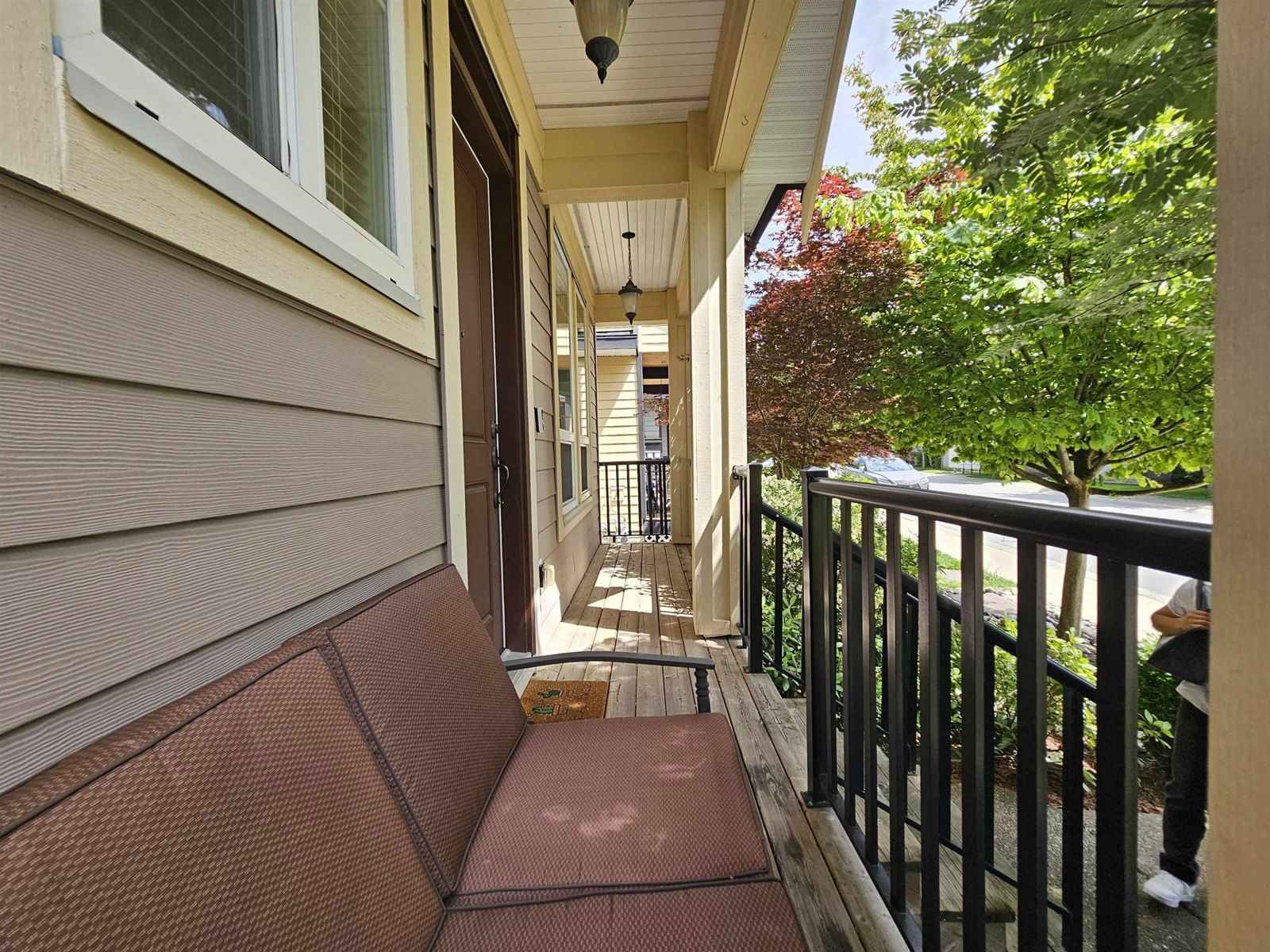 21007 77 Image 3