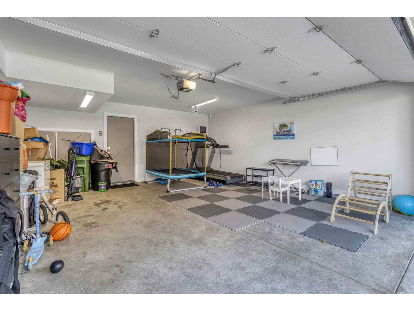 183 - 46150 THOMAS ROAD ROAD Image 32