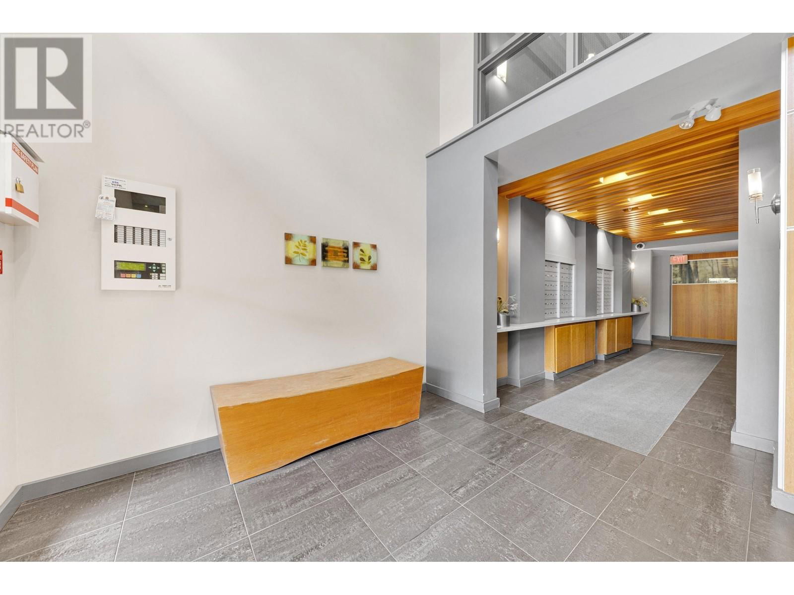 414 - 9339 UNIVERSITY CRESCENT Image 18