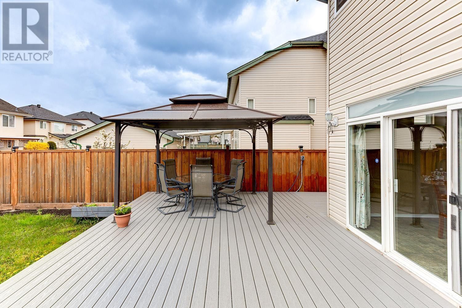 1077 RIVERSIDE DRIVE Image 10