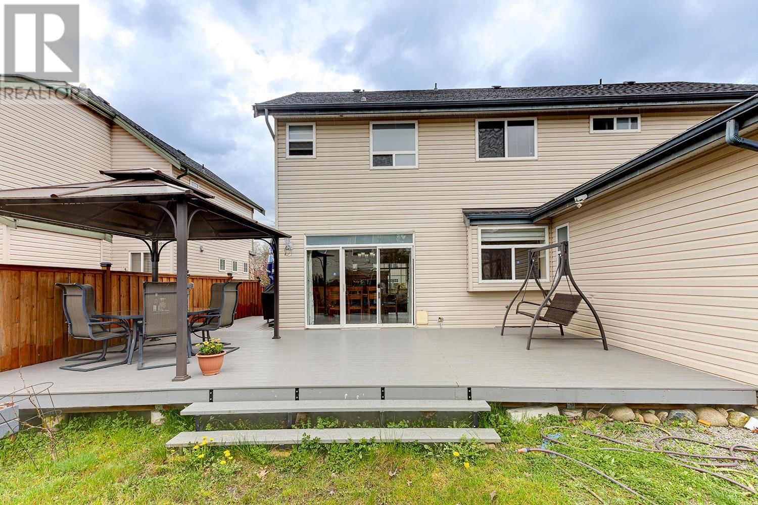 1077 RIVERSIDE DRIVE Image 15