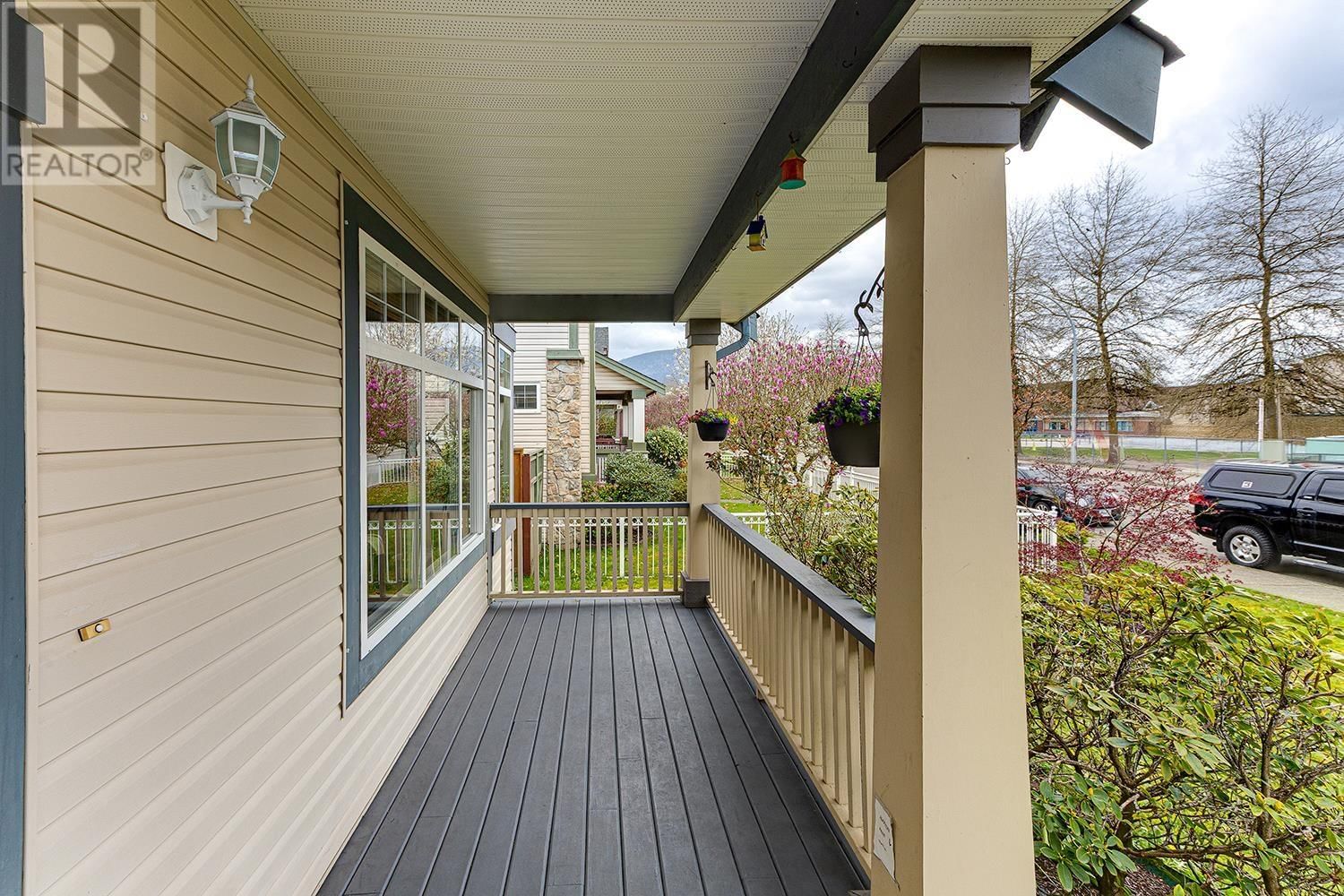 1077 RIVERSIDE DRIVE Image 39