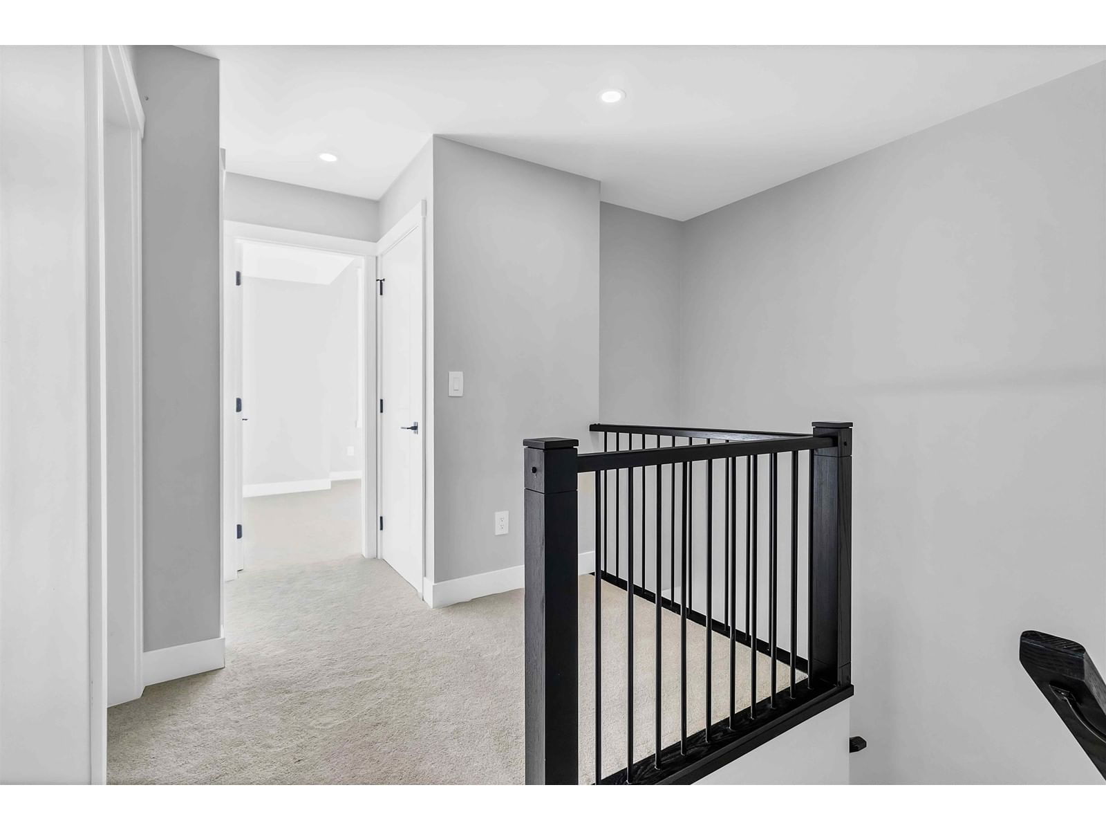 7686 196 ST Image 15