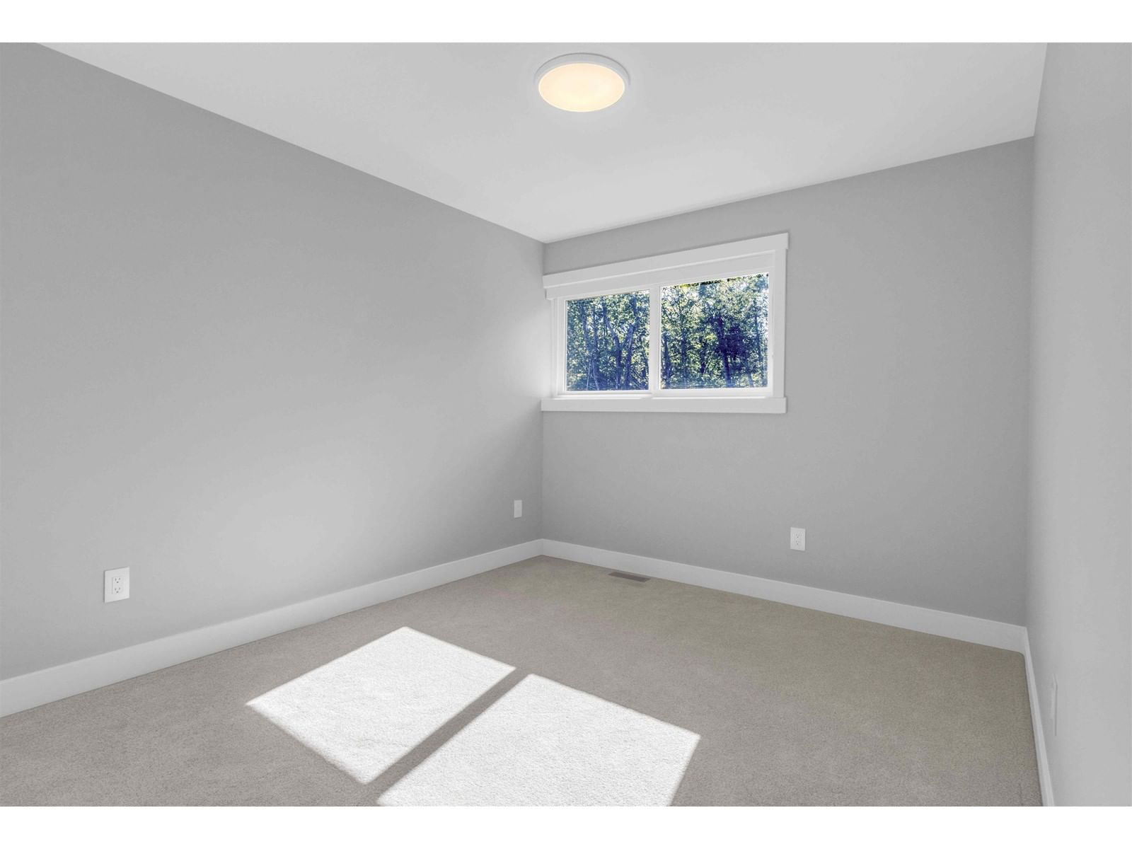 7686 196 ST Image 16