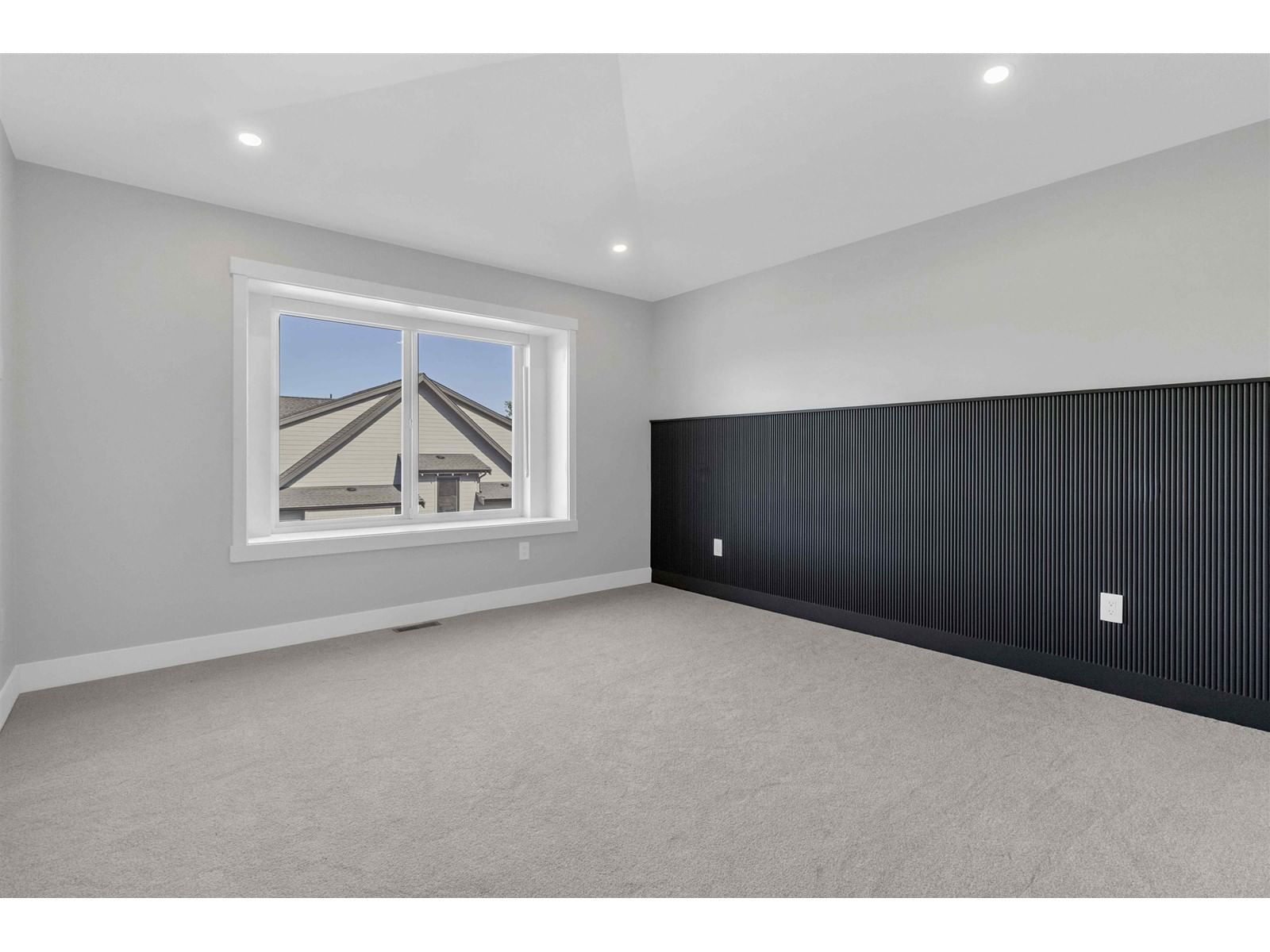 7686 196 ST Image 22