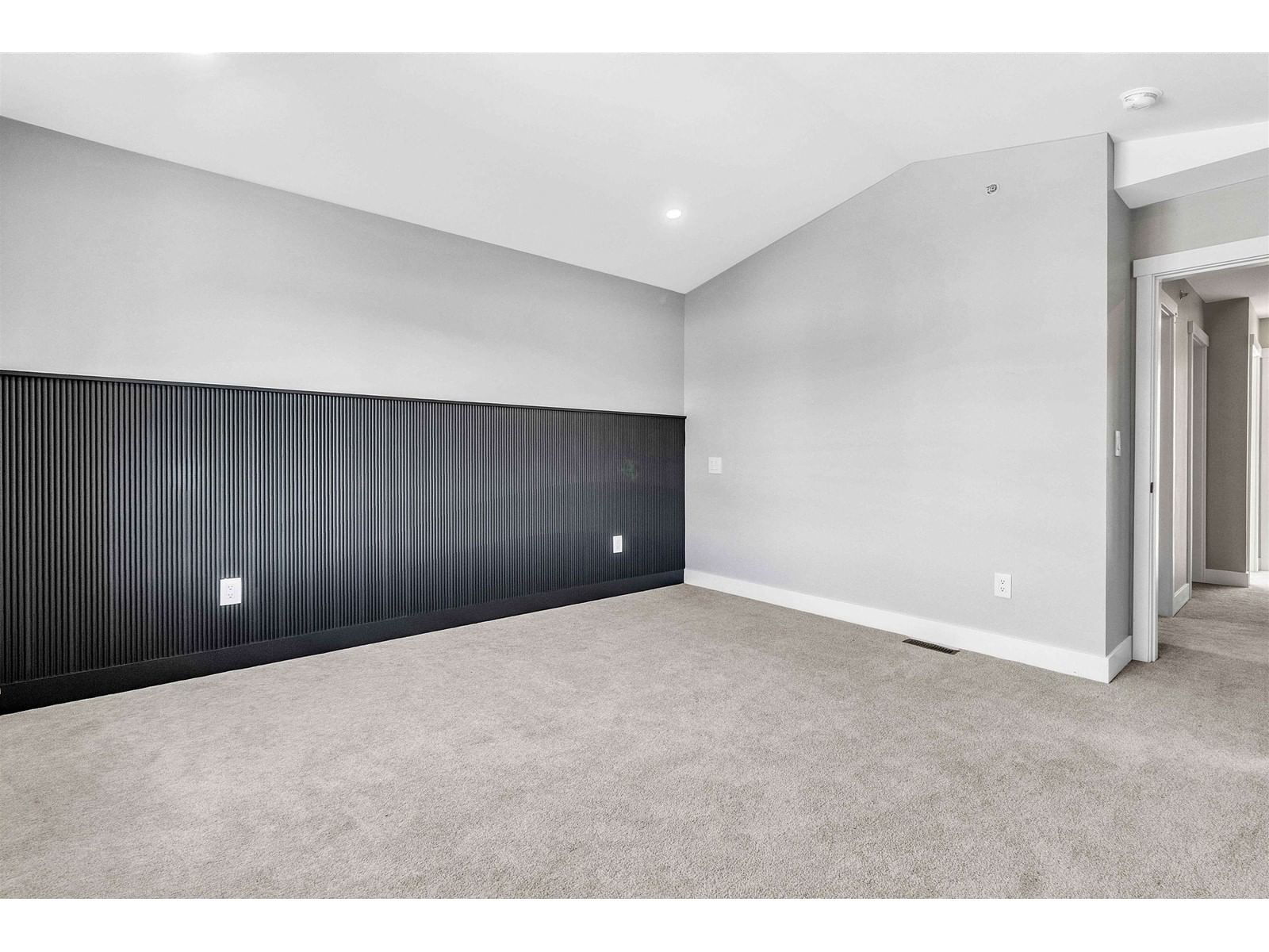 7686 196 ST Image 23