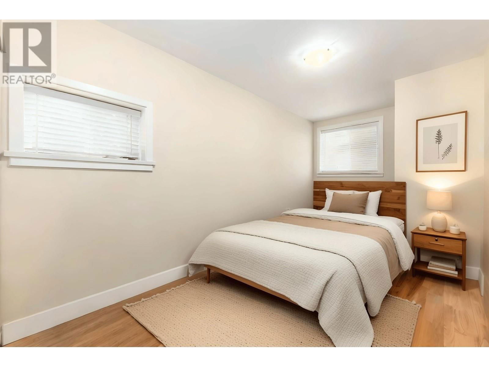 908 21ST AVENUE Image 23