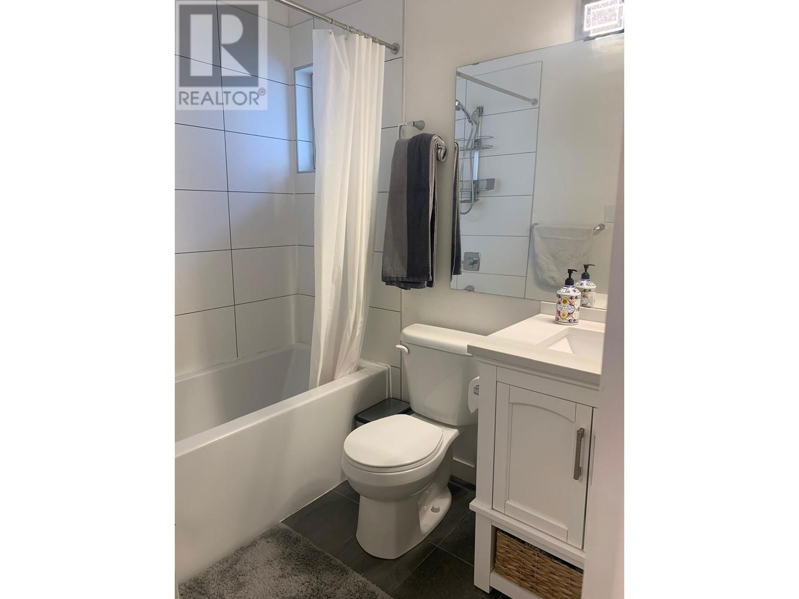 1250 RIVER DRIVE Image 16