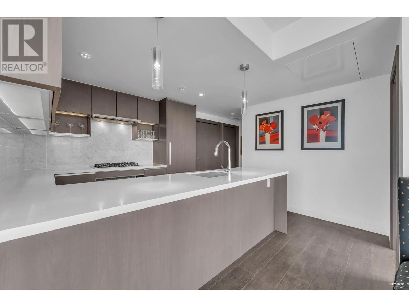 3703 - 6538 NELSON AVENUE Image 6