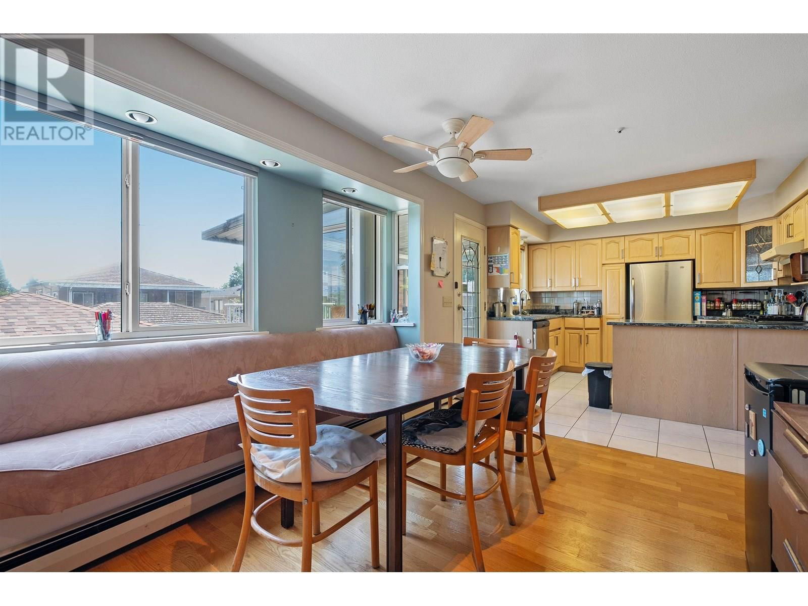 4988 SHERBROOKE STREET Image 13
