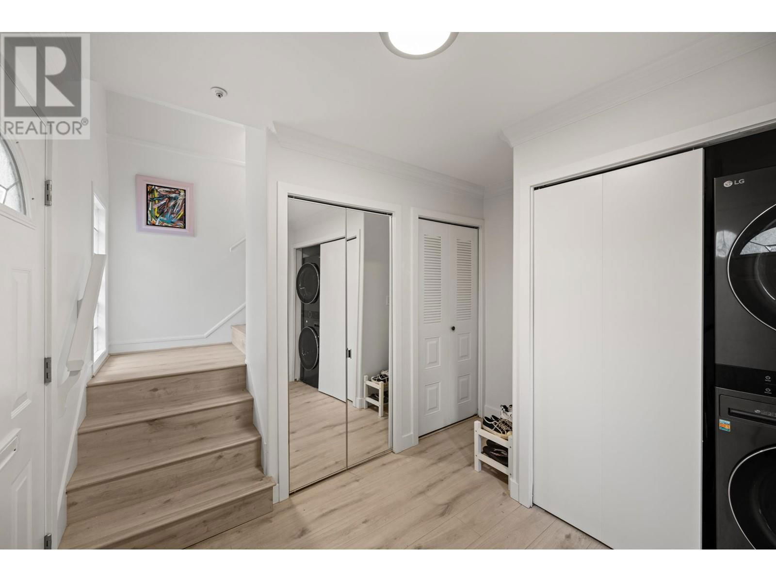 5260 ST. CATHERINES STREET Image 21