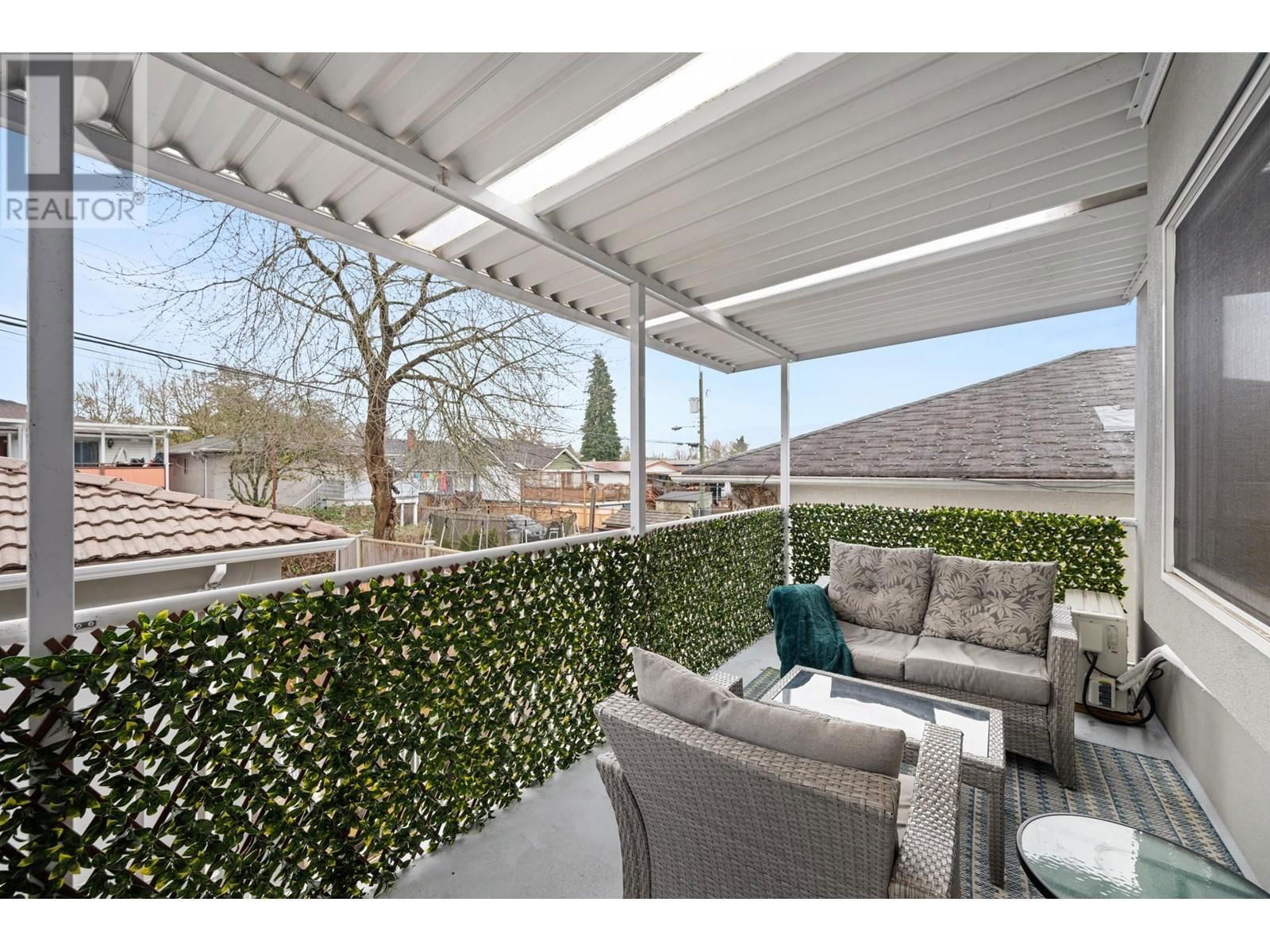 5260 ST. CATHERINES STREET Image 23