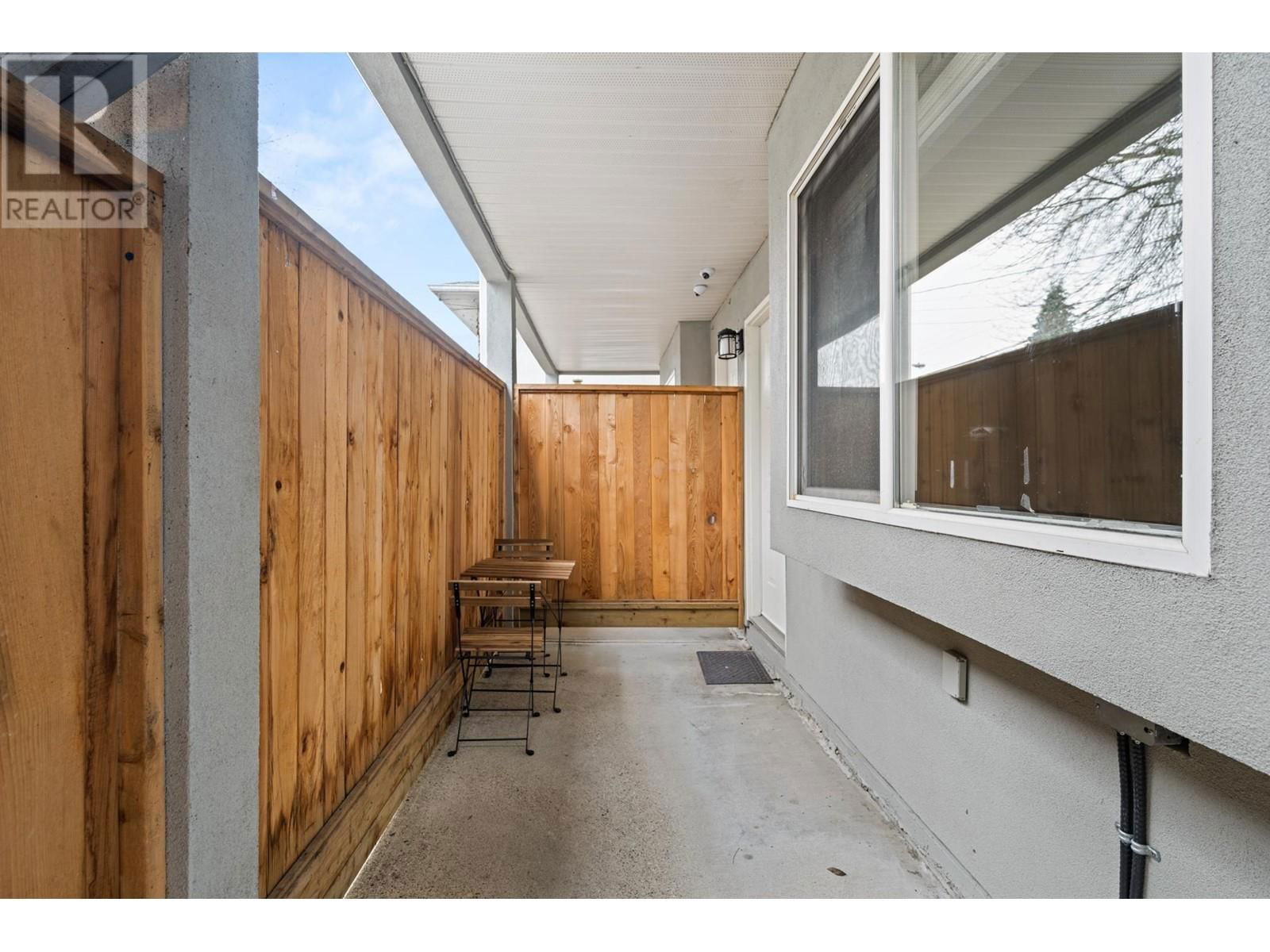 5260 ST. CATHERINES STREET Image 27