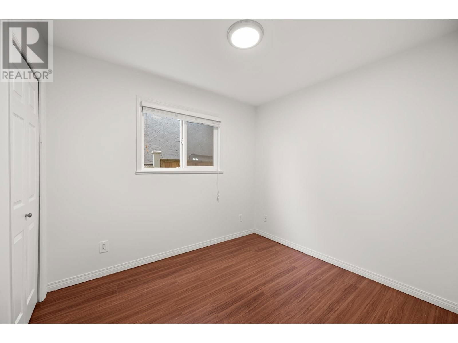 5260 ST. CATHERINES STREET Image 31