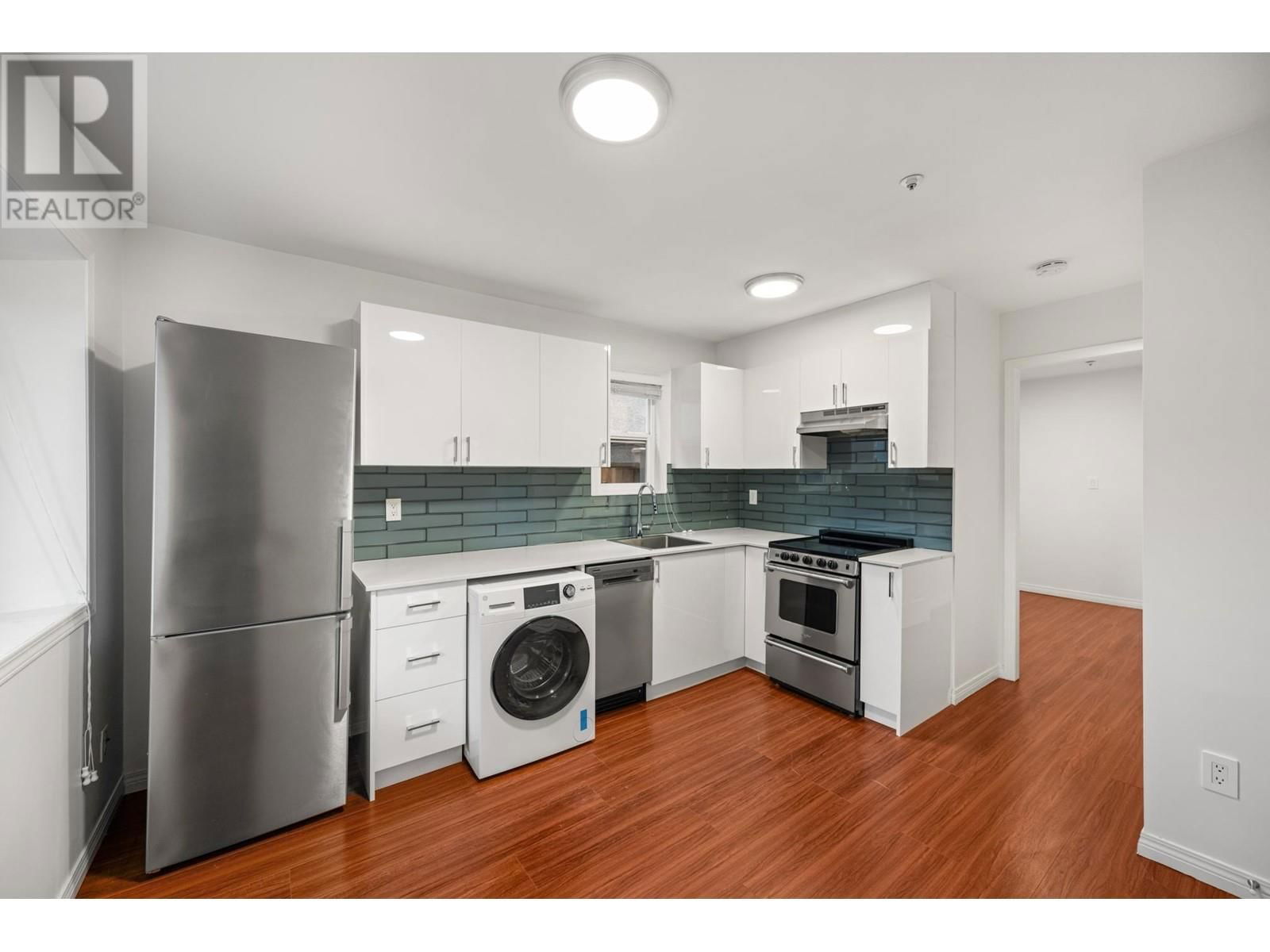 5260 ST. CATHERINES STREET Image 35