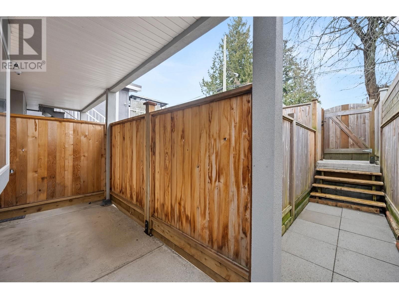 5260 ST. CATHERINES STREET Image 38