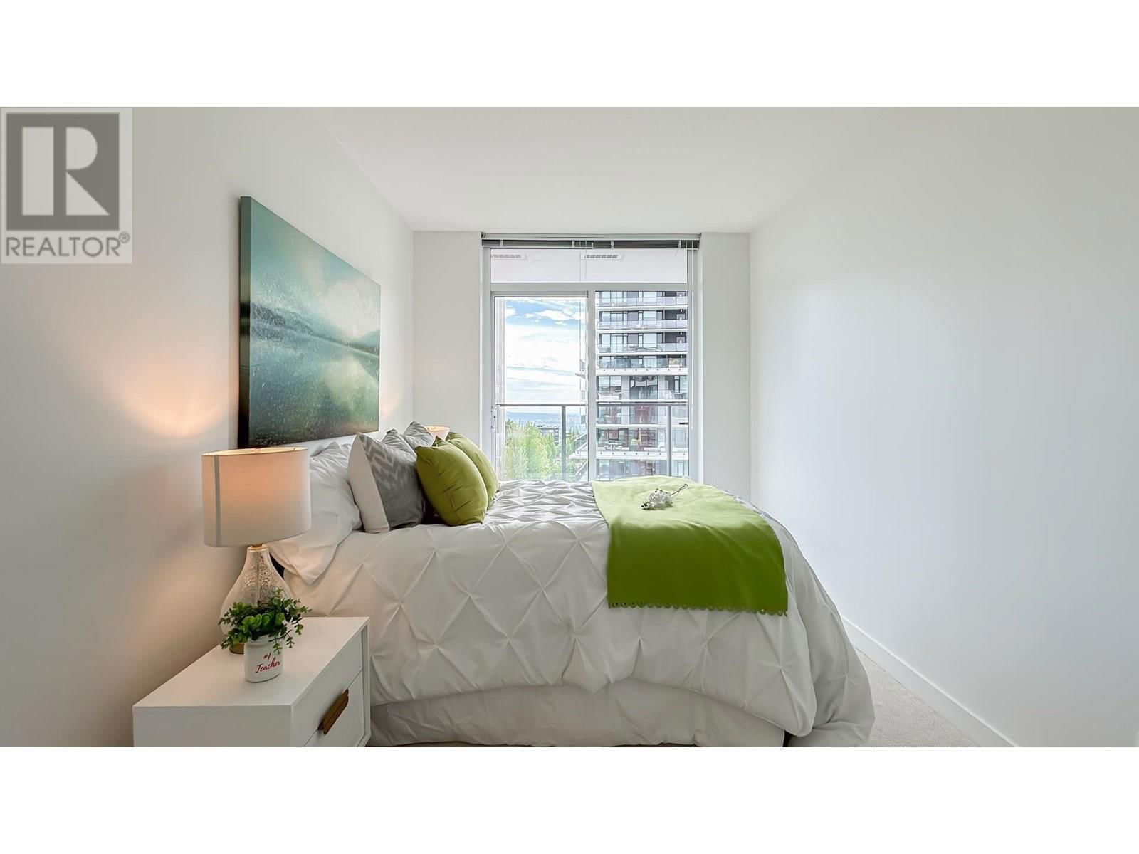1003 - 8940 UNIVERSITY CRESCENT Image 16