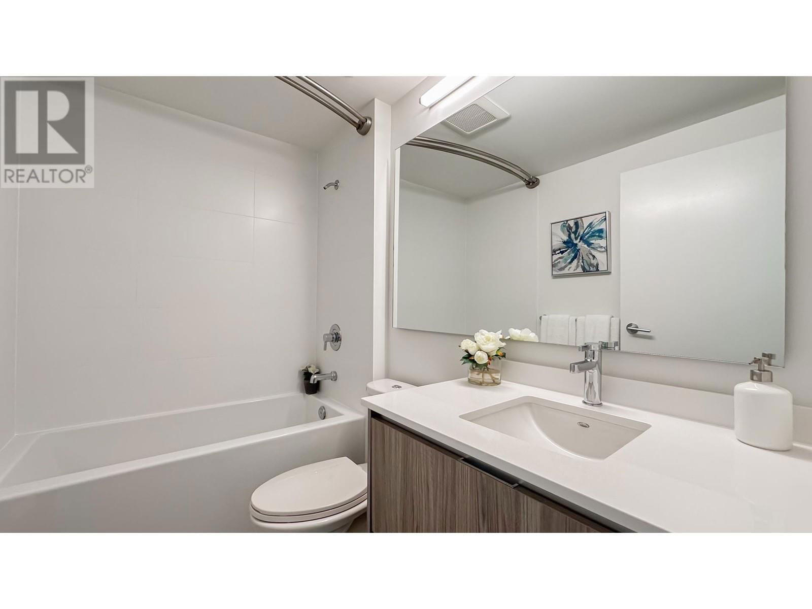 1003 - 8940 UNIVERSITY CRESCENT Image 18