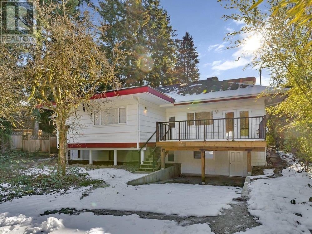 1751 KING EDWARD AVENUE Image 30