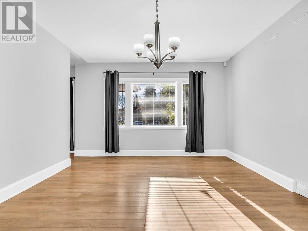 1751 KING EDWARD AVENUE Image 5