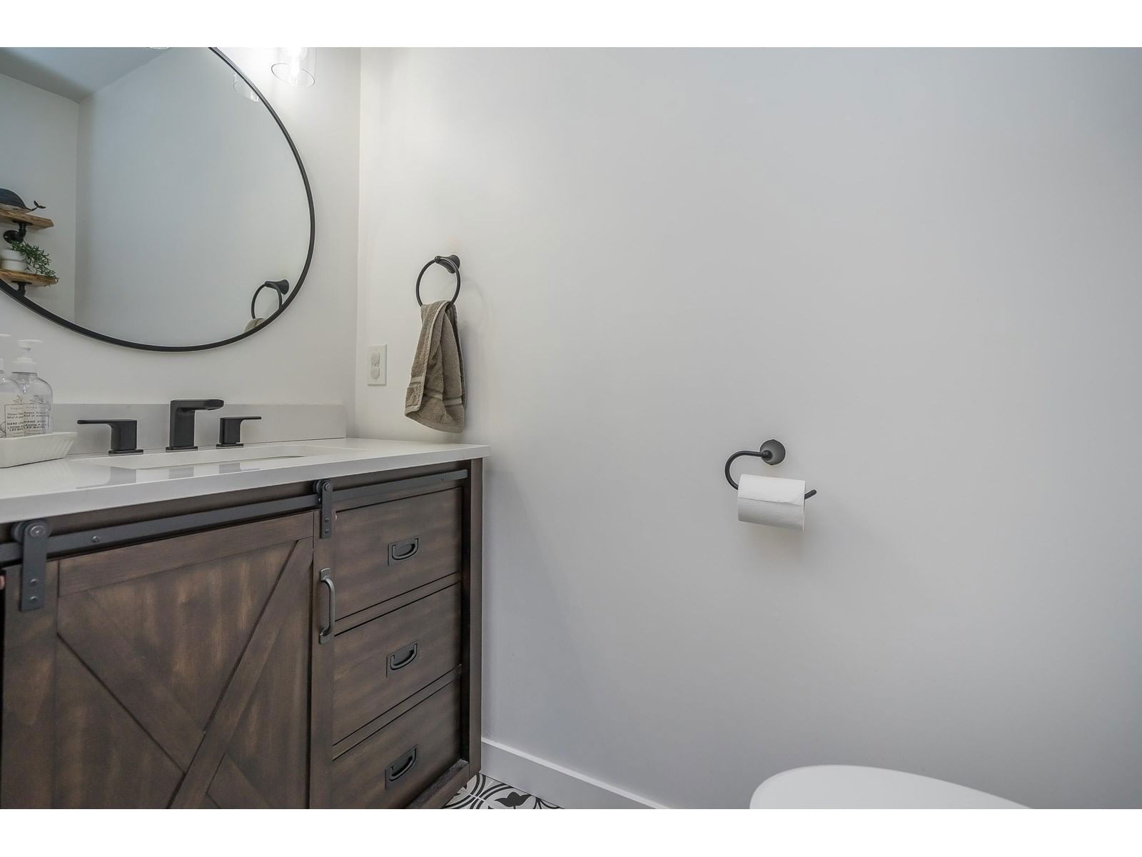 5657 KATHLEEN DRIVE Image 19