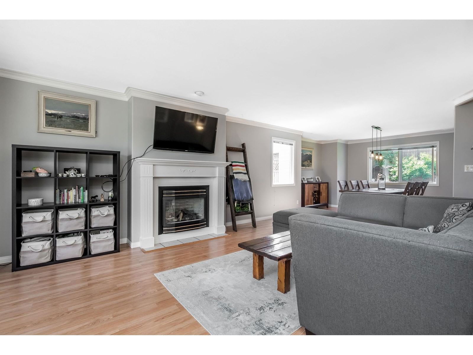 5657 KATHLEEN DRIVE Image 5