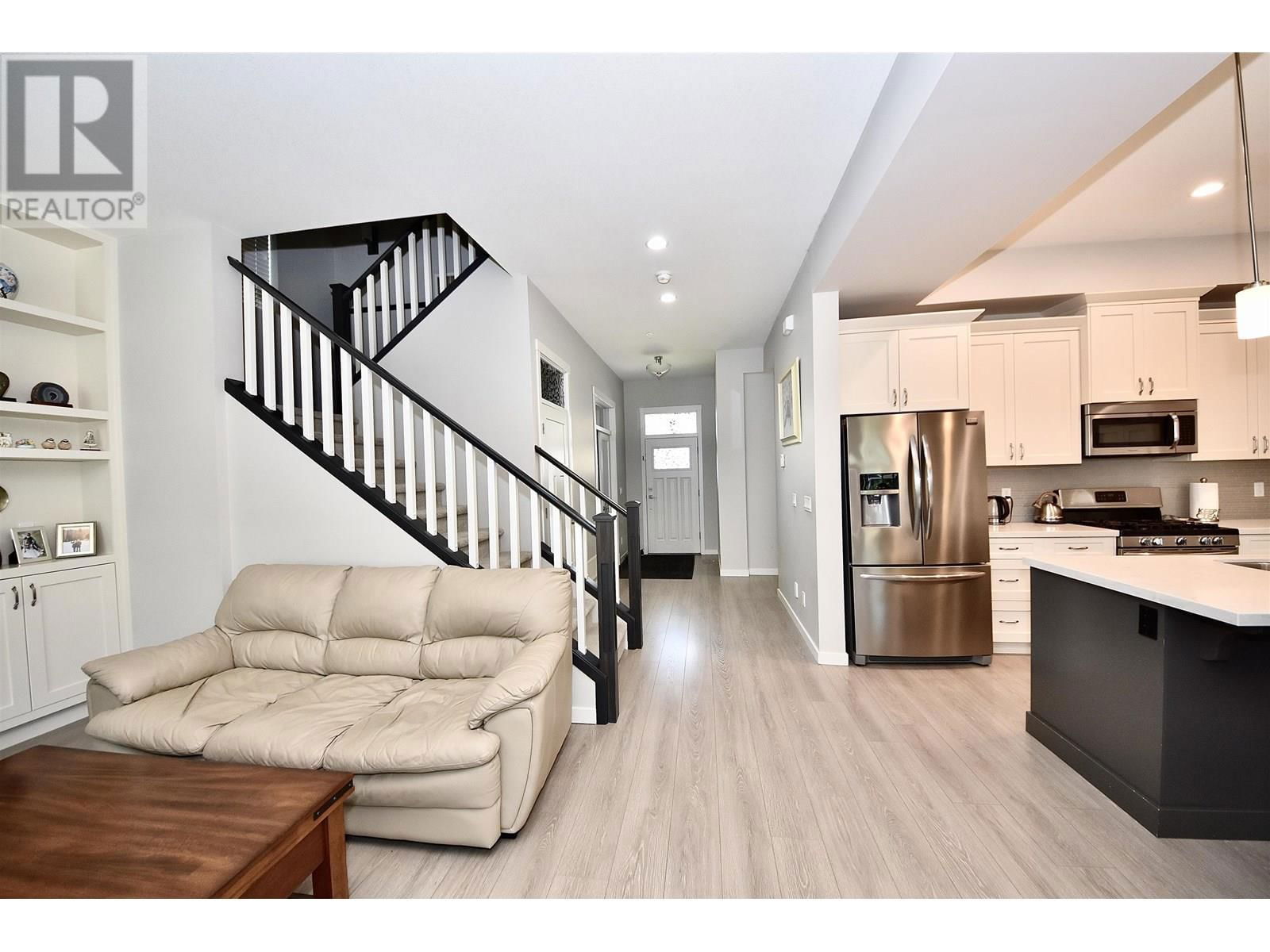 24442 113 AVENUE Image 12