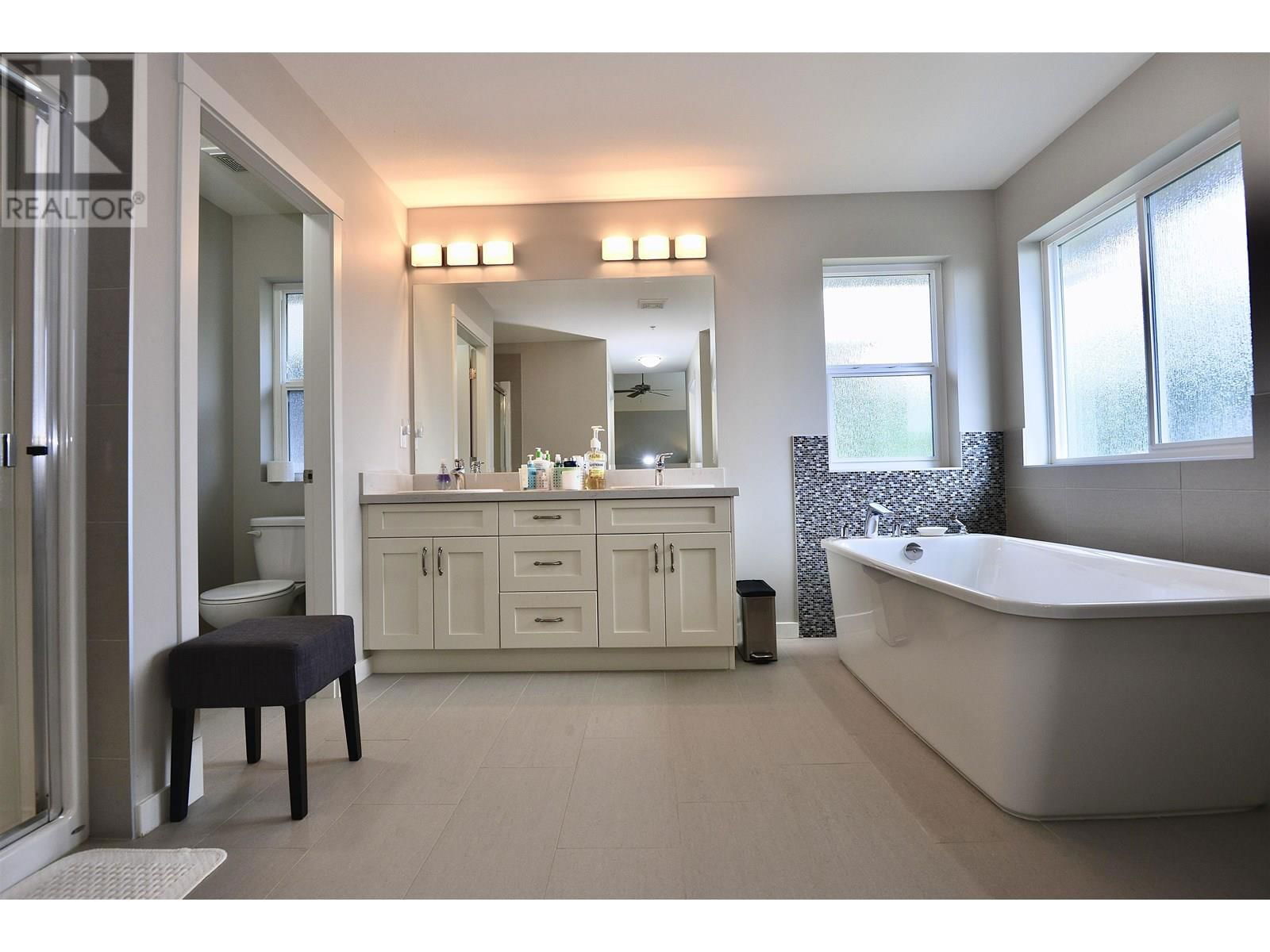 24442 113 AVENUE Image 26